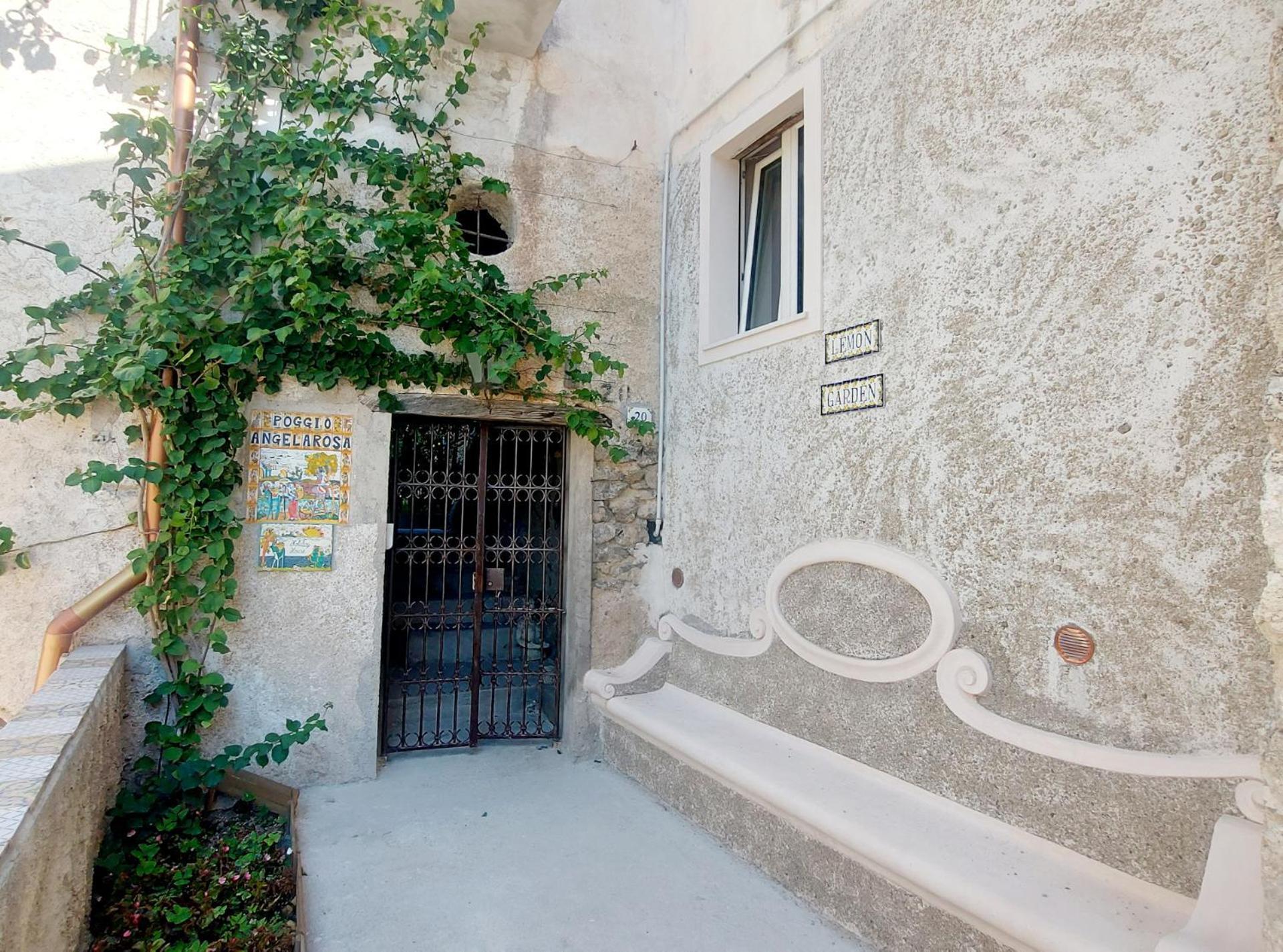 Poggio Angelarosa: Lemon Garden Stay&Relax Скала Екстериор снимка